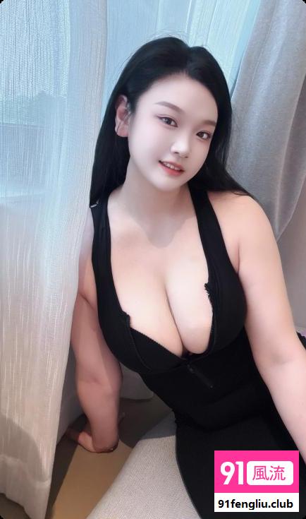 肥臀美少妇